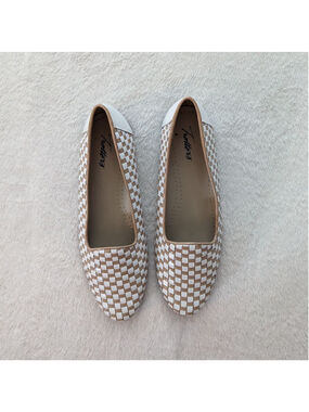 Trotters Liz Ballet Flat, White/Nude